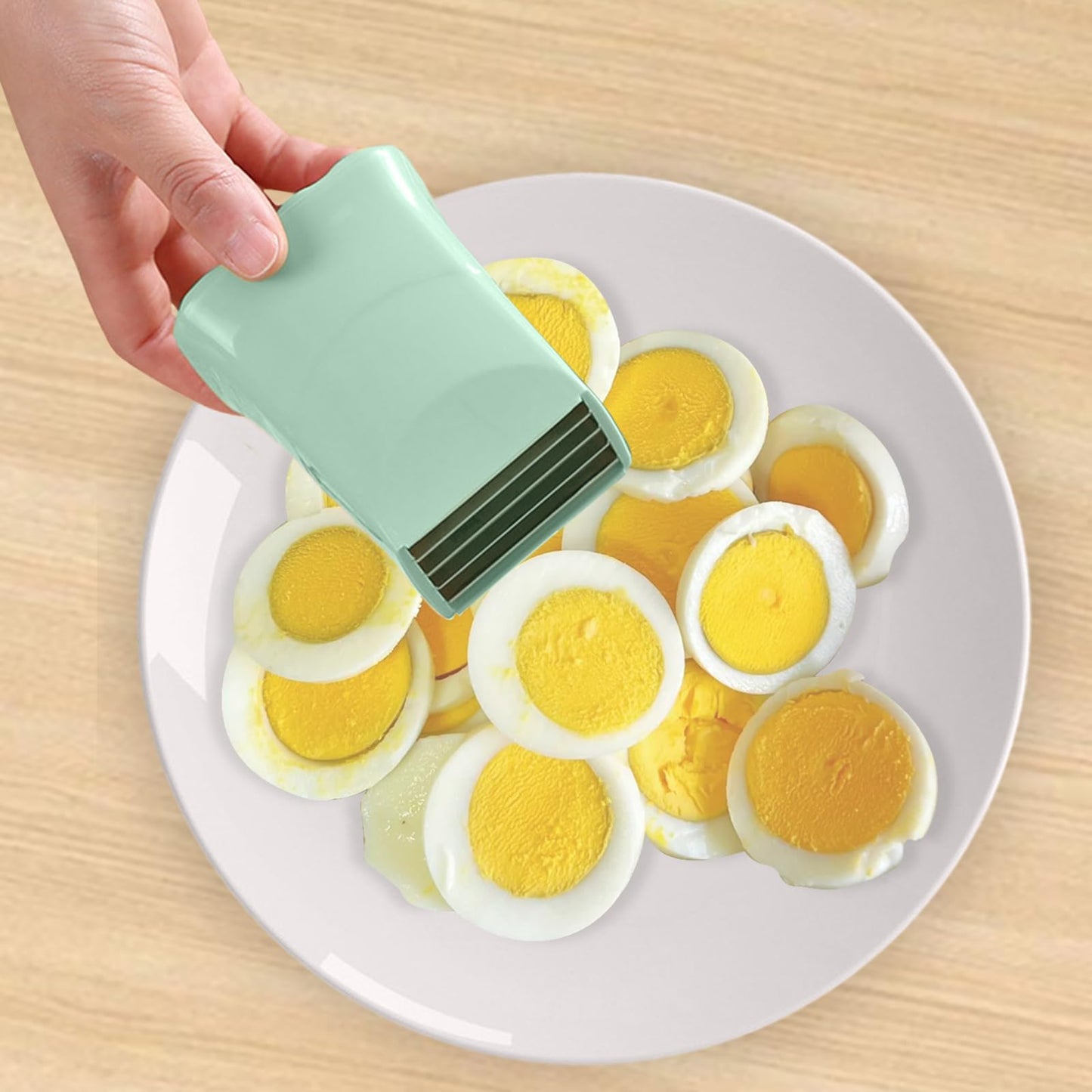1PCS Fruit Slicer Cup: Strawberry Slicer, Speed Cutter for Banana Grape Egg Rapid & Safe Slicing Kitchen Gadget