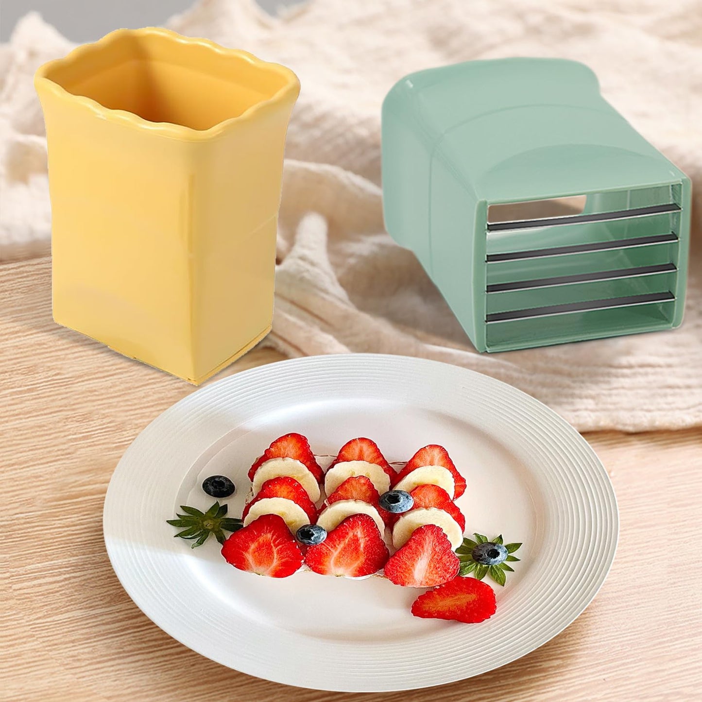 1PCS Fruit Slicer Cup: Strawberry Slicer, Speed Cutter for Banana Grape Egg Rapid & Safe Slicing Kitchen Gadget