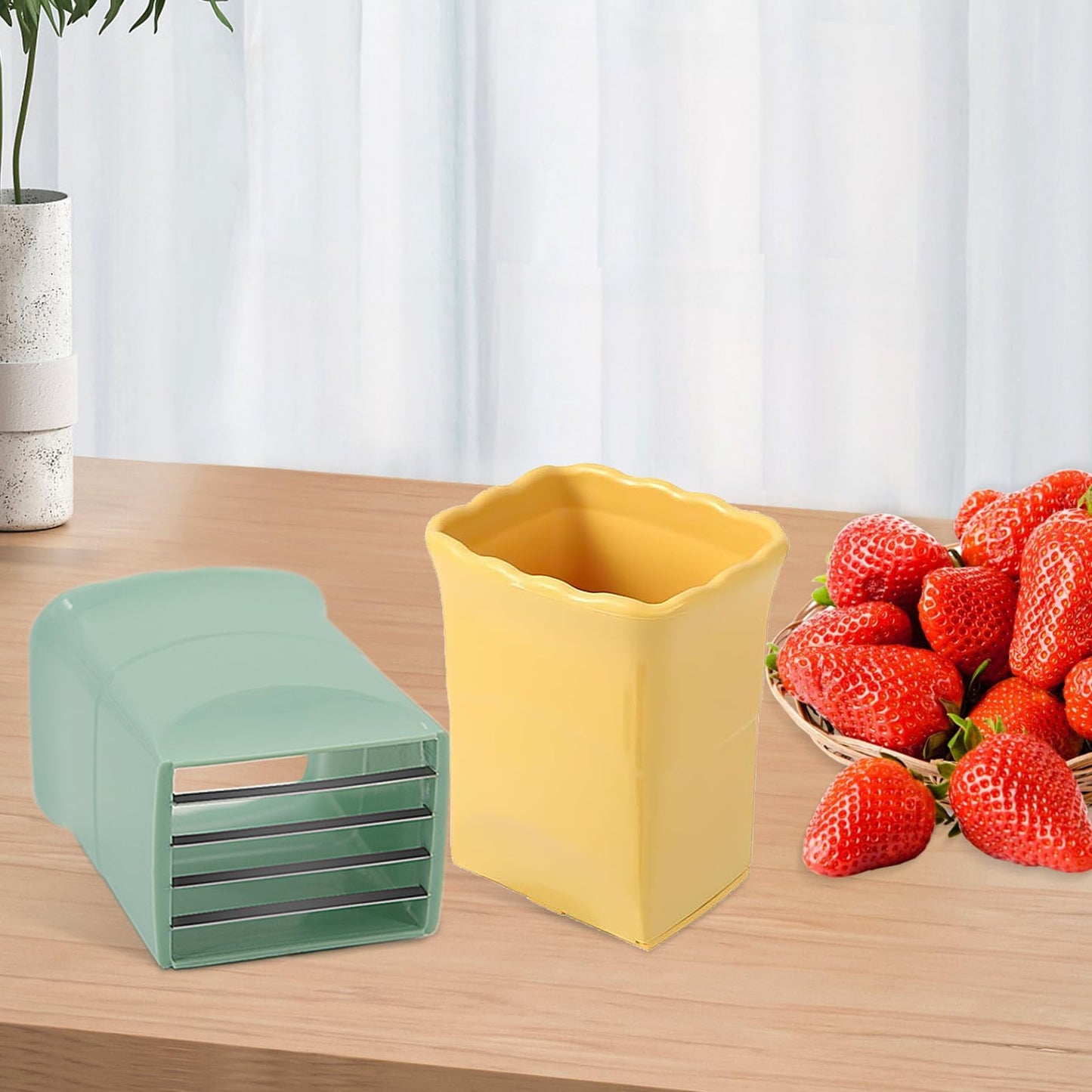 1PCS Fruit Slicer Cup: Strawberry Slicer, Speed Cutter for Banana Grape Egg Rapid & Safe Slicing Kitchen Gadget